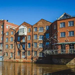 Hotel 42 The Calls, Leeds (West Yorkshire)