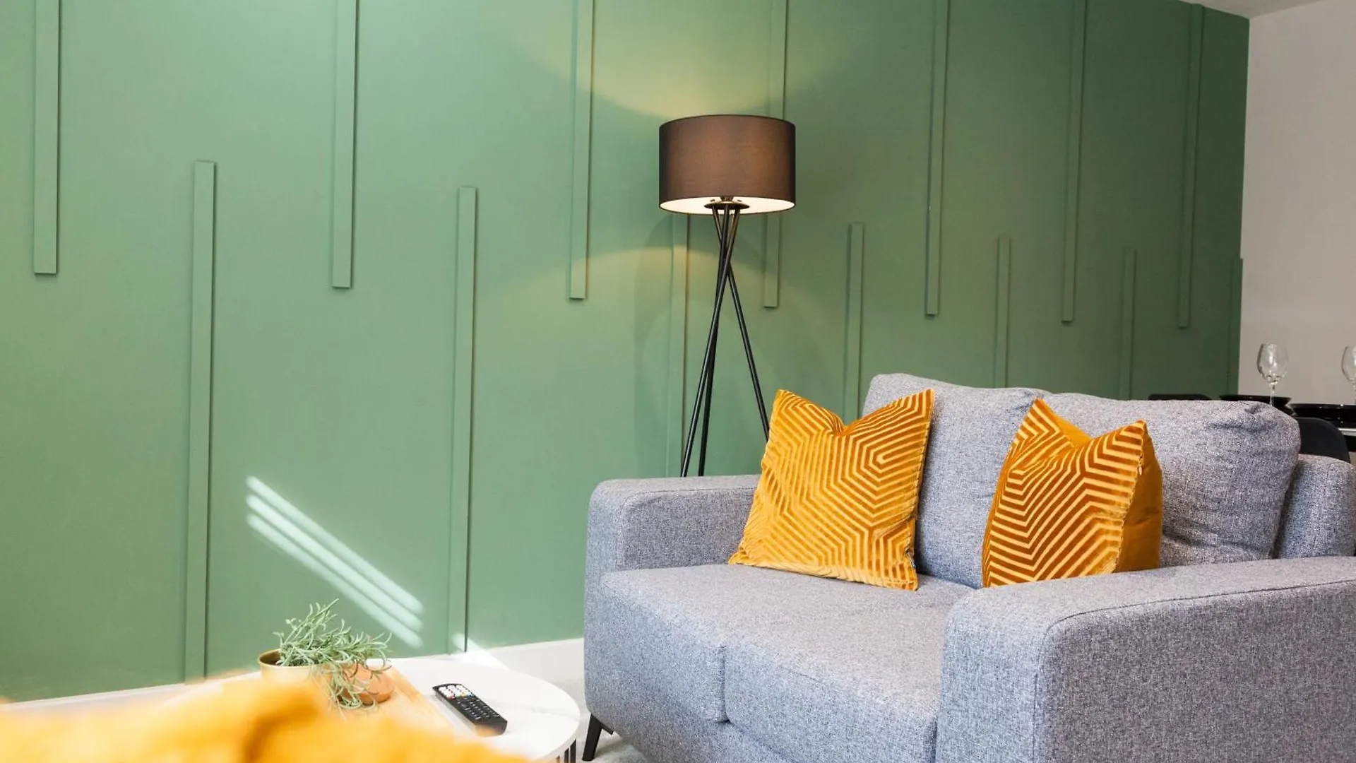 1 Bedroom Flat - Long Term Stay Rates-Contractors-Professionals-Relocation Leeds  0*, Leeds (West Yorkshire)