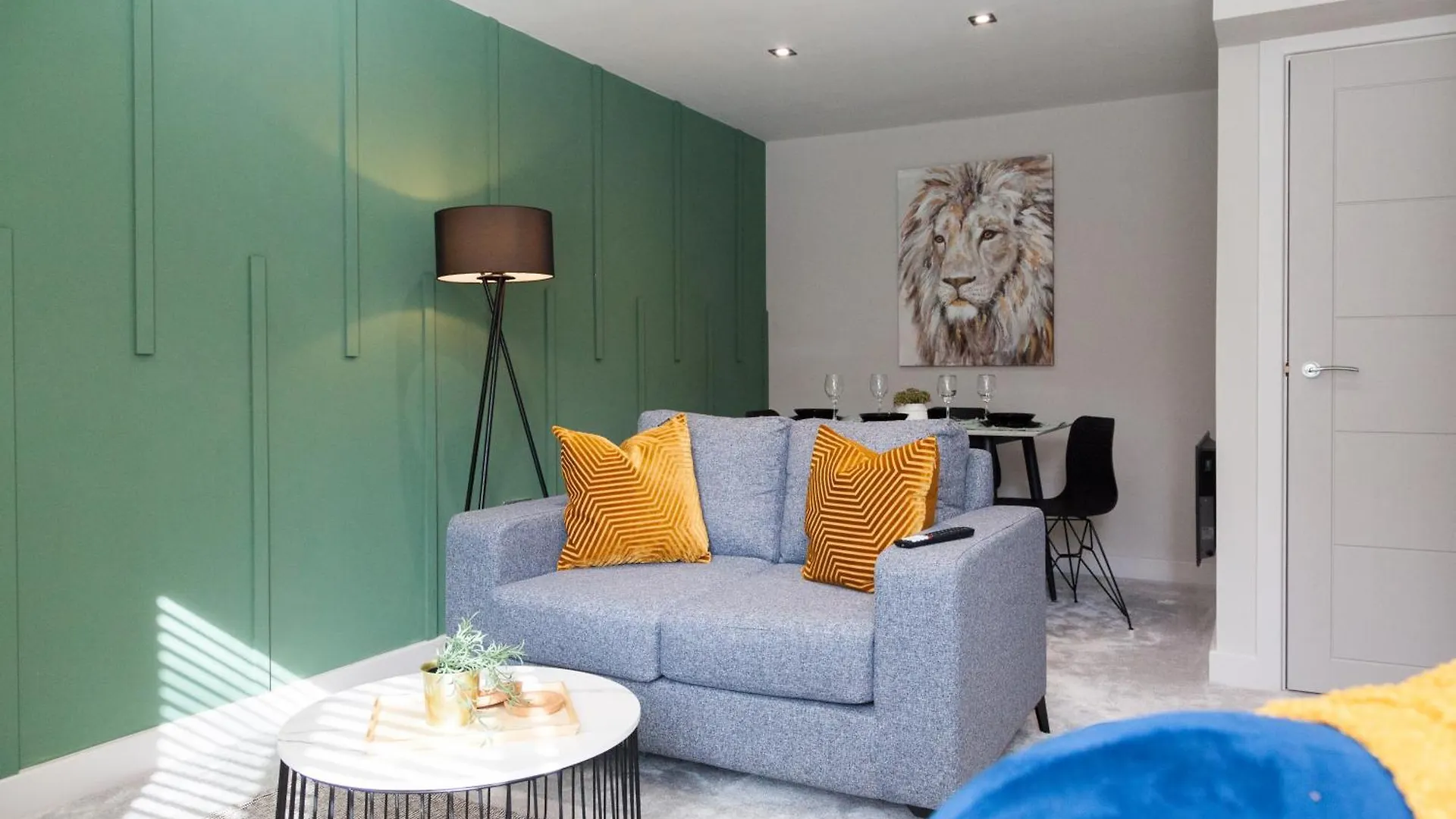 1 Bedroom Flat - Long Term Stay Rates-Contractors-Professionals-Relocation Leeds  Leeds (West Yorkshire)
